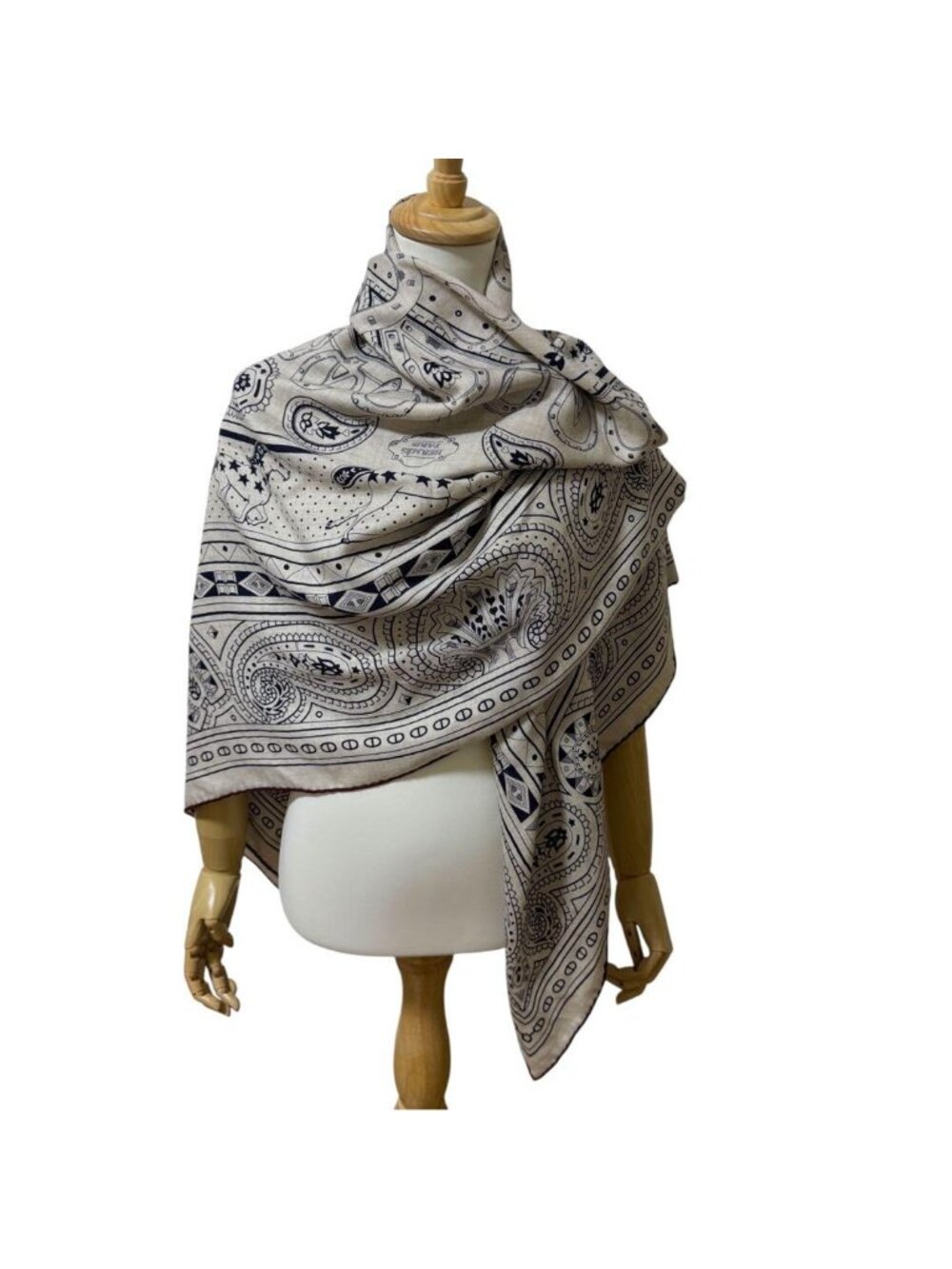 Hermes Carre Geant 140 Cheval de Coeur Bandana Scarf